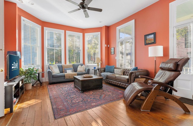 The Sunsetter | Only 1 block to King!