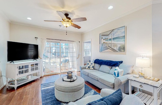 The Tides Sandy Bottom Cir Unit 107