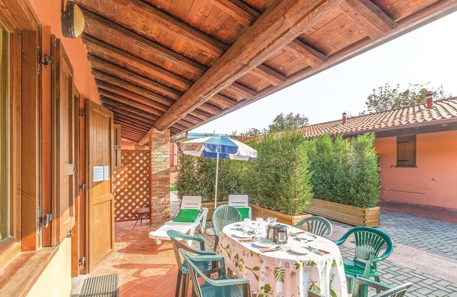 The town of Iseo is located directly on the shores of the homonymous Lake Iseo, 30 km east of the hi