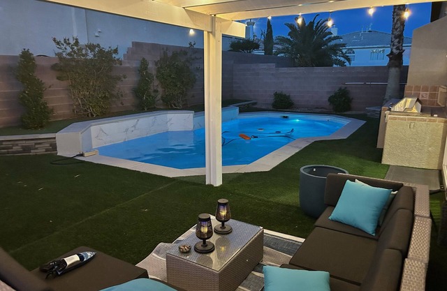 The Vegas Villa, Entire Home in Las Vegas, Nevada