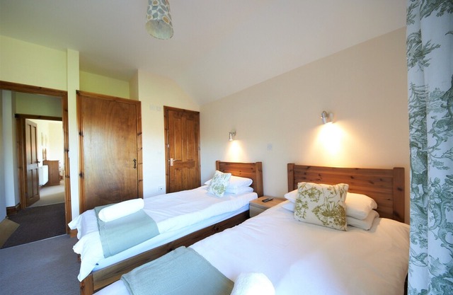 The Victorian Barn Rural Holiday Complex with Indoor Pool, Hot Tubs, Games Rooms