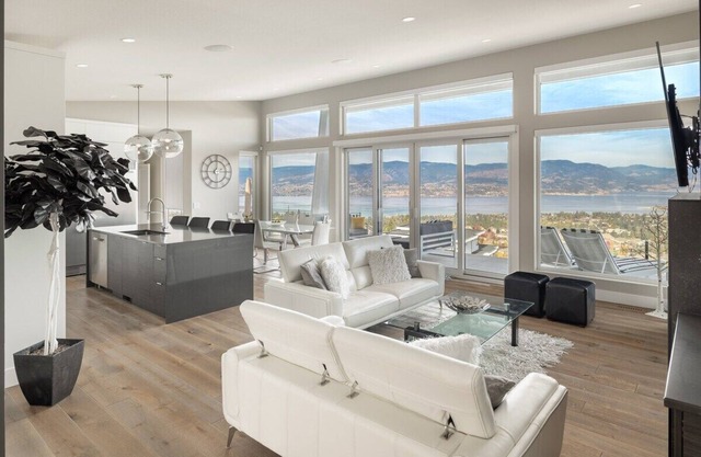 The View - Upper Mission Luxury