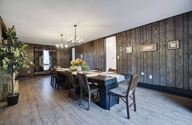 The Viking House, Brand New Luxury House! 6 bedrooms/3baths/jacuzzi!