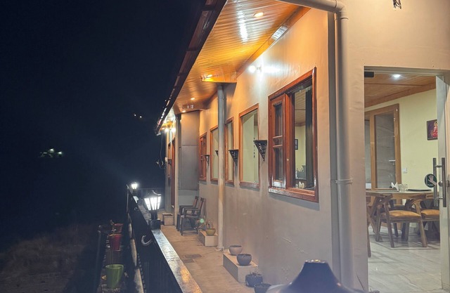 The Vintage Hill Village - Himalayan Boutique Resort