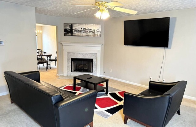 The VLuxe of Lithonia