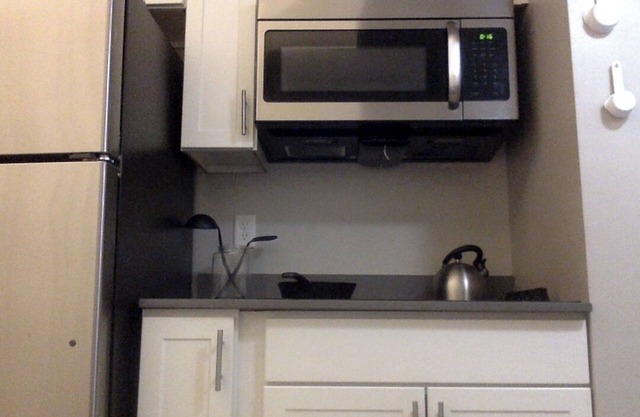 The Vue @ 3rd comfortable space 1 block from 4th st Live Downtown .