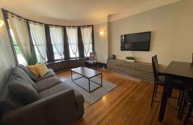 The Wanderlust 2 BEDS 1 BATH