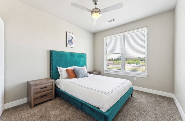 The Watson 260 I Comfy 2 Bed 1 Bath
