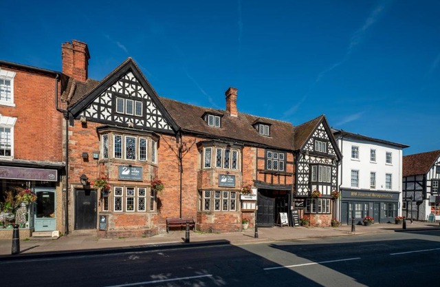 The White Swan Hotel Bar & Restaurant