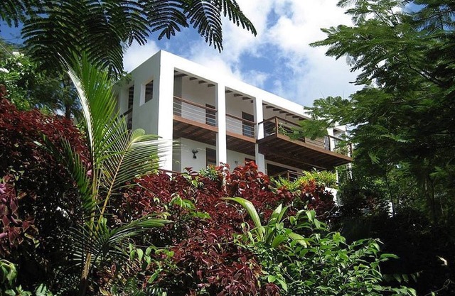 The White Turtle Villa ~ Marigot Bay, private pool, water views.