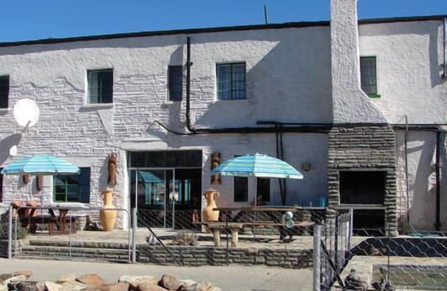The Whitehouse Inn