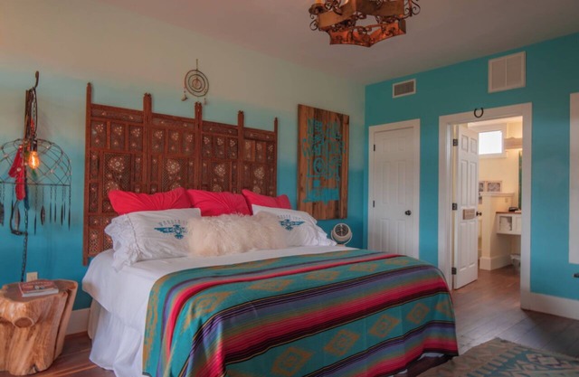The Wild Blue Yonder Room - Wander Inn