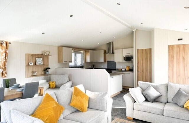 The Wildflower Lodge - A countryside retreat