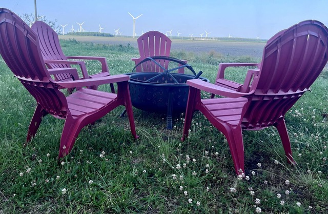 The Windmill House Belvidere NC with NEW Starlink Wifi!