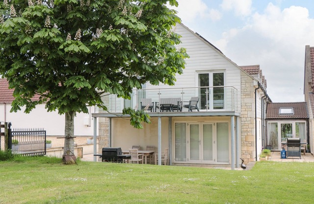 THE WINNING POST, pet friendly, with a garden in Bruton