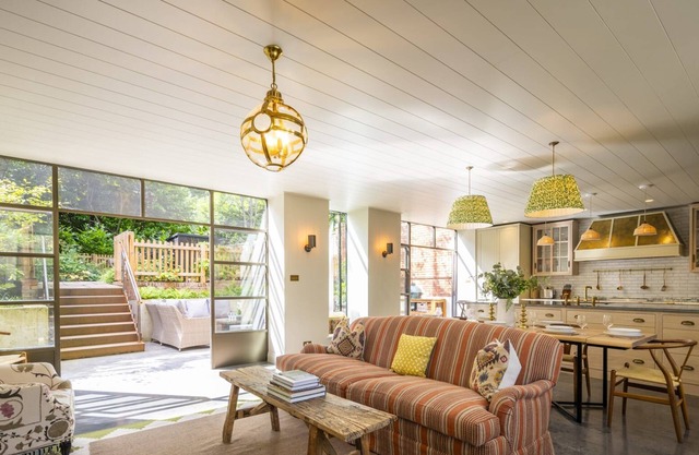 The Writers Retreat - 5 beds, parking & much more