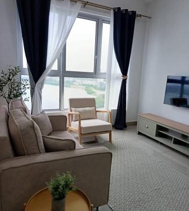 TheBreezy - LBS SKYLAKE RESIDENCE