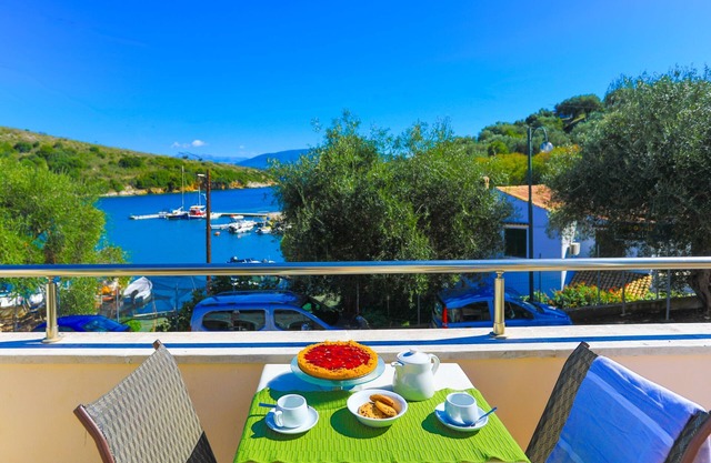 Theophilos 1, Amazing sea views, A/C, WiFi, near everything