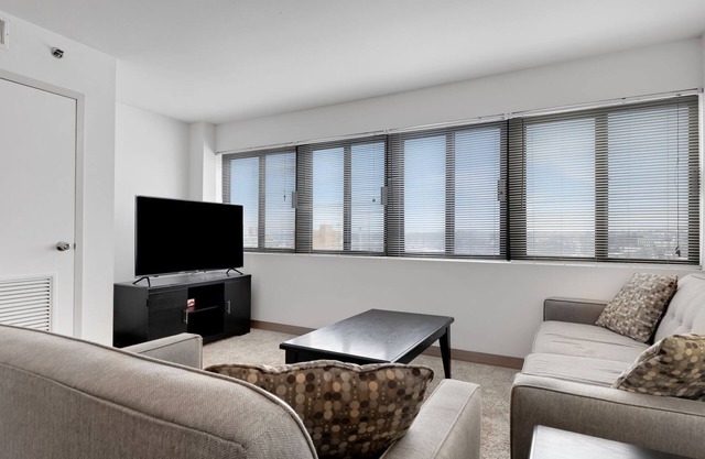 This apartment is a 1 bedroom(s), 1 bathrooms, located in Harrisburg, PA.