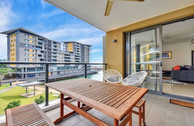 This apartment is a 2 bedroom(s), 2 bathrooms, located in Darwin City, NT.