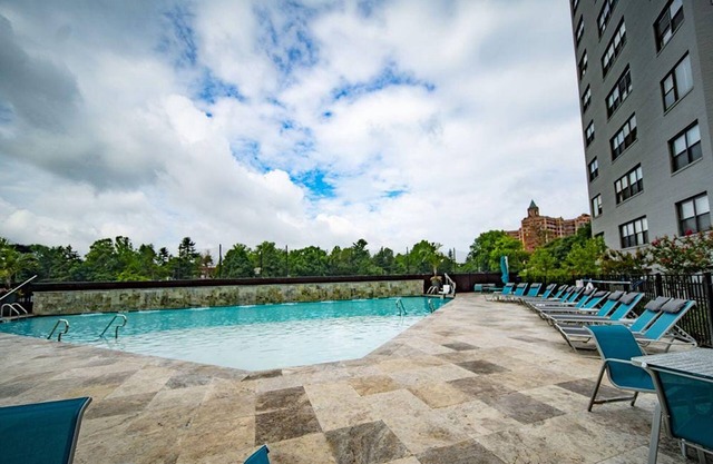 This apartment is a 2 bedroom(s), 1 bathrooms, located in Philadelphia, PA.