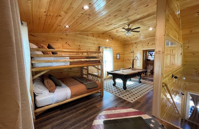 This cabin is a 1 bedroom(s), 2 bathrooms, located in Pigeon Forge, TN.