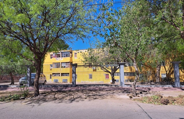 This charming flat: your place during your stay in the land of sun and wine.