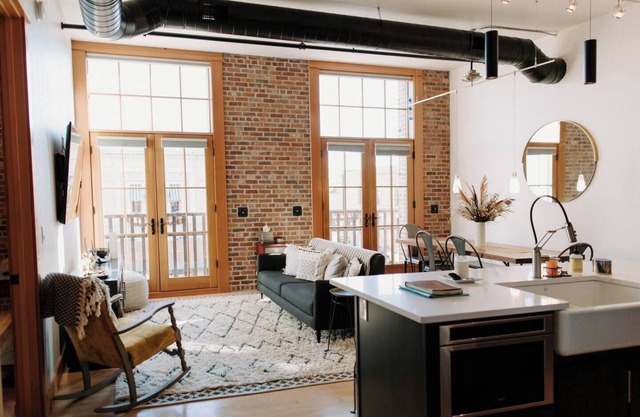 This condominium is a 3 bedroom(s), 2 bathrooms, located in Sheridan, WY.