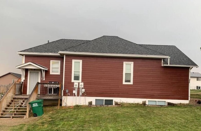 This home is a Lower level/garden level duplex