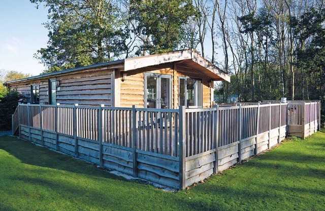 This Lodge is nestled in woodlands and comprises of two double rooms and two twin rooms.