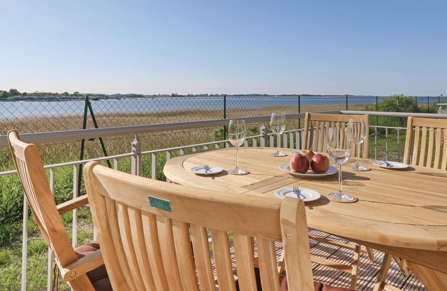 This luxurious semi-detached house is located in a fantastic location directly in the harbor of the