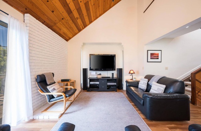 This Park Hill Rental Offers Beautiful Views AND is Pet-Friendly!