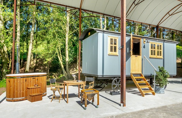 This shepherd’s hut with wood-fired fresh water hot tub is stunning.