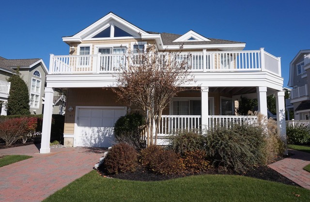 This south end beach block home just second back from the beach has plenty of room for the family to spread out