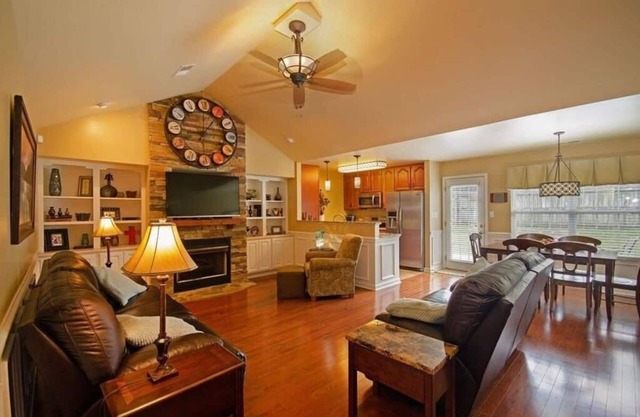 This Villa truly allows you to customize your vacation experience in the Smokies