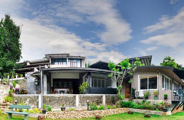 Thotupola Residence