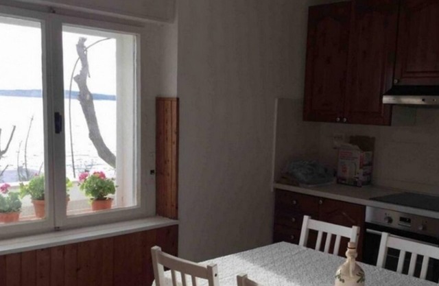 Three bedroom apartment near beach Kustići, Pag (A-18248-a)