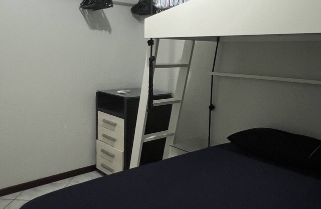 Three-bedroom house in gated community in Praia do Flamengo - Salvador