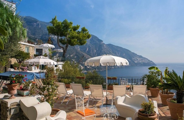 Three private villas with pool next to eachother