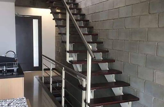 Three-storey apartment in cali