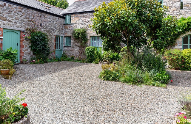 THYME COTTAGE, family friendly, with open fire in Bodmin Moor