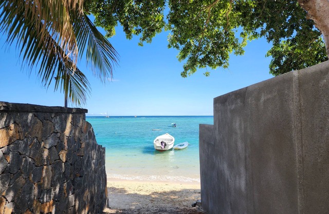 Ti Lakaz Holiday House - Swimming, Beach and Relaxation