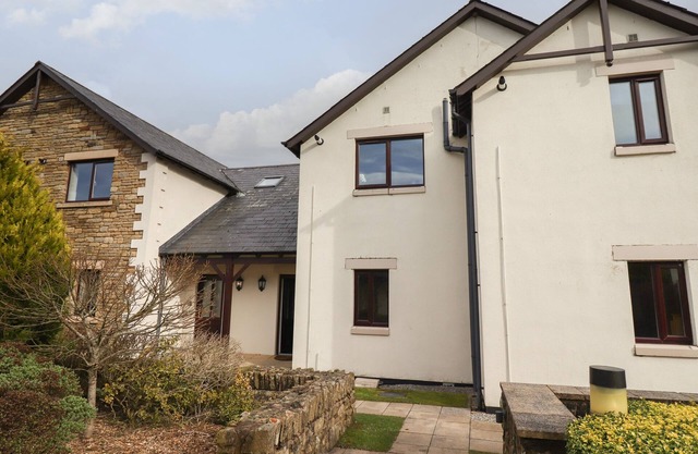 TILLY MINT COTTAGE, family friendly, with pool in Pooley Bridge