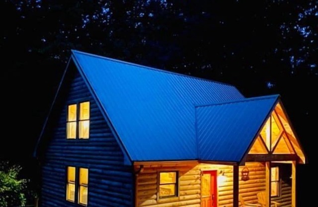 Timberview Cabin | RRG-LUX | hot tub