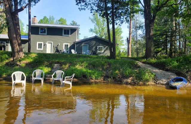 Timberwolf Retreat