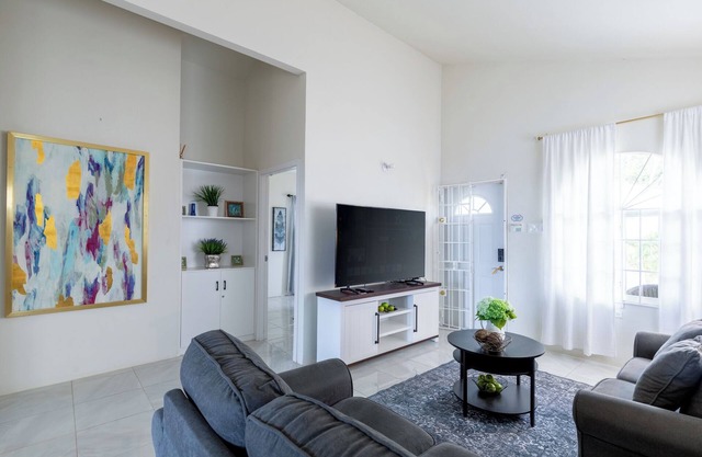 Timeless 2BD&2BTH Gated Community @ Discovery Bay