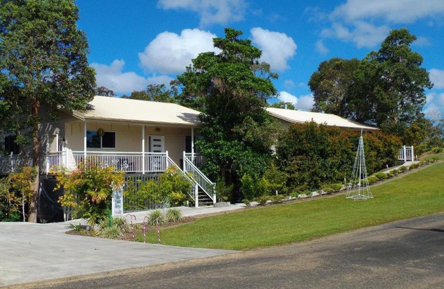 Tinaroo Sunset Retreat