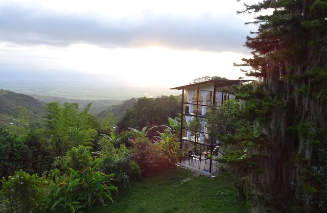 Tiny Glass House with Incredible Views
