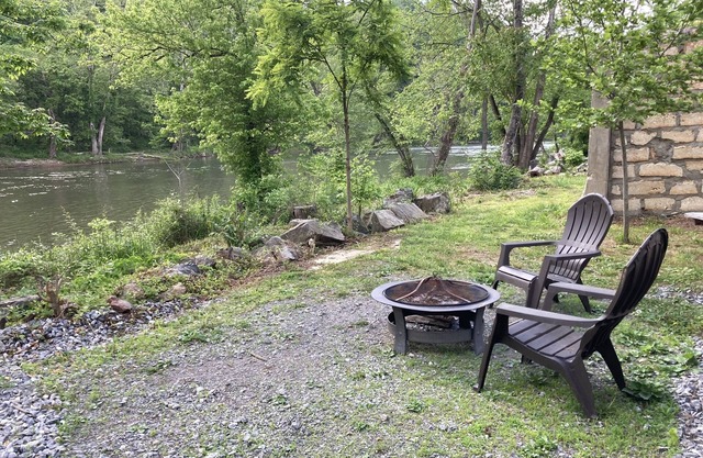 Tiny Harmony House @ Camp Driftwood Asheville