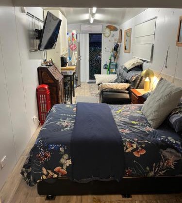TINY HOME - Benny’s Bar